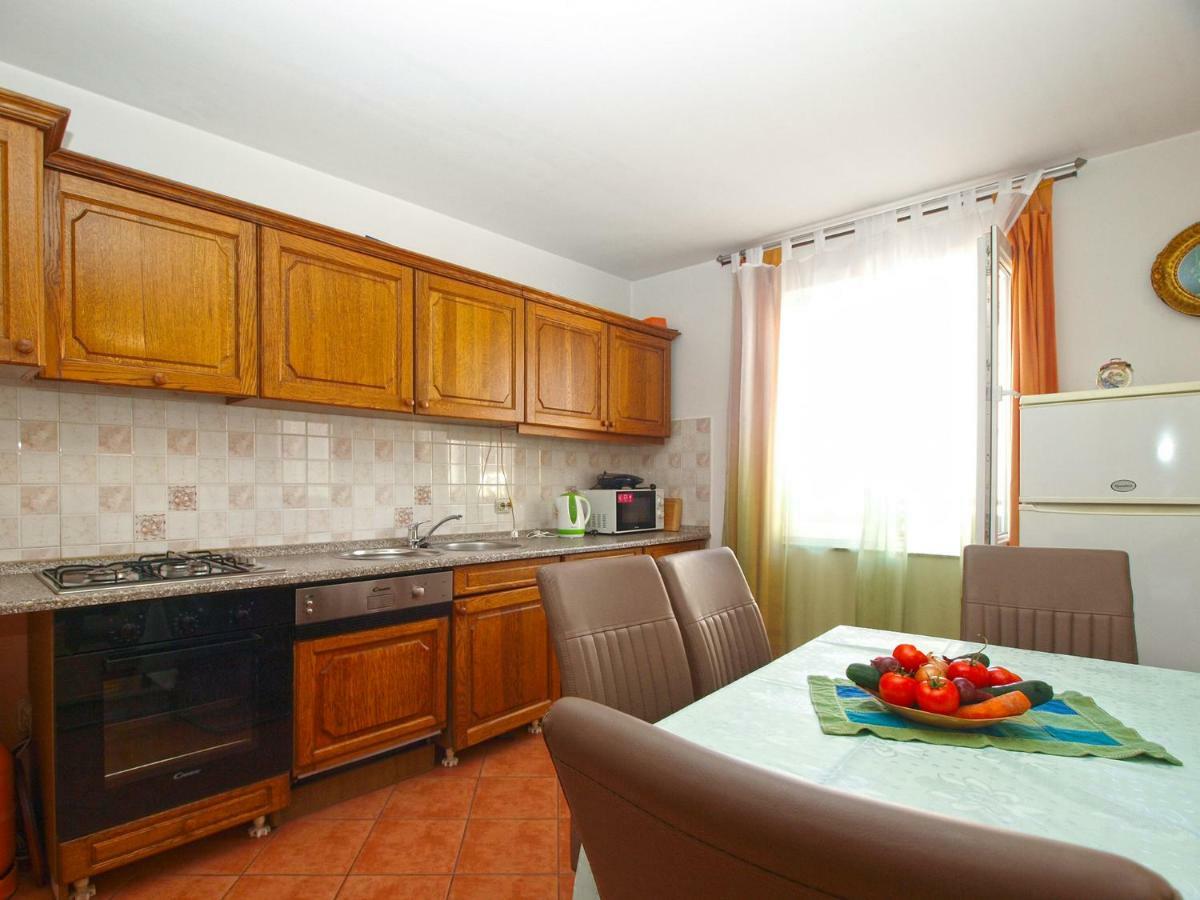 Apartments Mirko 647 Pula Exteriér fotografie